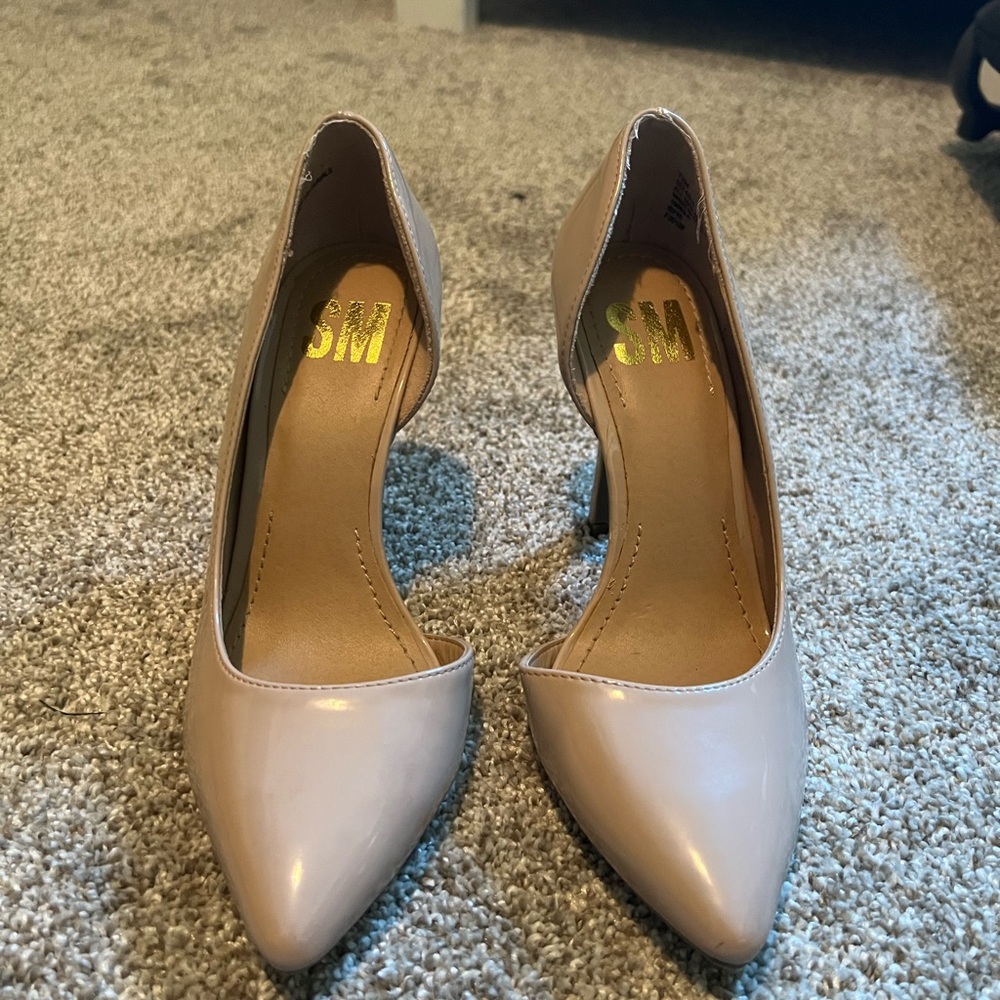 Women's Nude Pumps